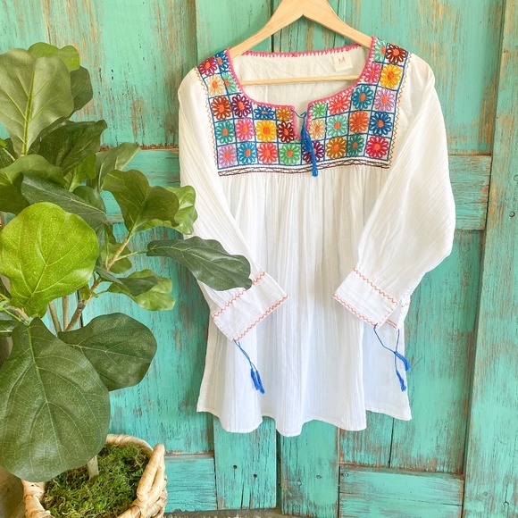 Mexican Embroidered Jalisco Blouse - Picture 3 of 5